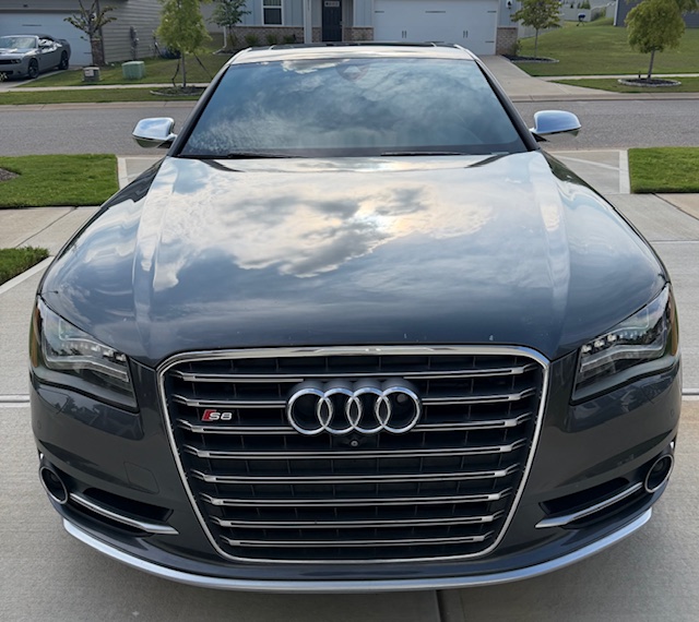2014 AUDI S8 LUXURY
