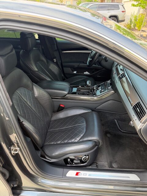 2014 AUDI S8 LUXURY