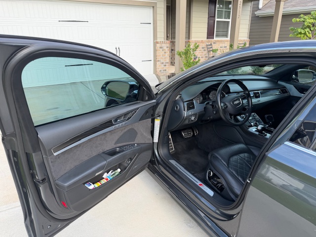 2014 AUDI S8 LUXURY